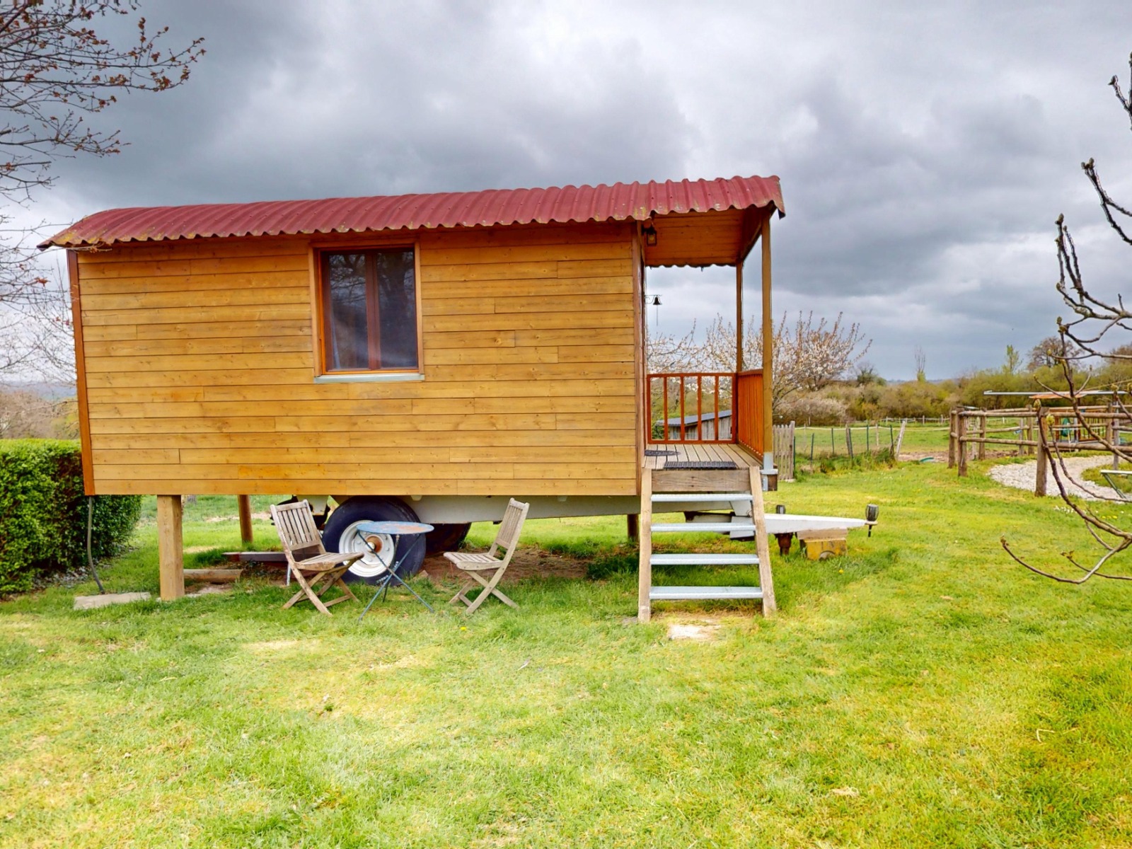 whatsapp-image-2026-04-23-at-16.08.41-16